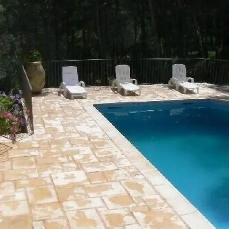 Les Cigales Villa *